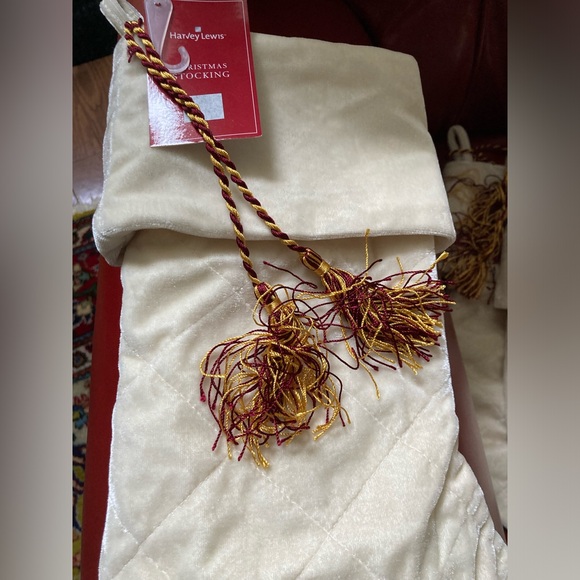 7 pc bundle Elegant Ivory Quilted Holiday Stockings Harvey Lewis NWT - Picture 2 of 8